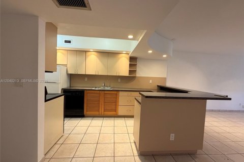 Condominio en venta en Miami Beach, Florida, 1 dormitorio, 77.57 m2 № 2145812 - foto 7