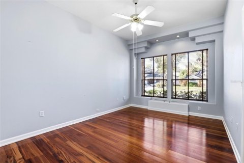 Villa ou maison à vendre à Orlando, Floride: 4 chambres, 241.17 m2 № 2319056 - photo 25