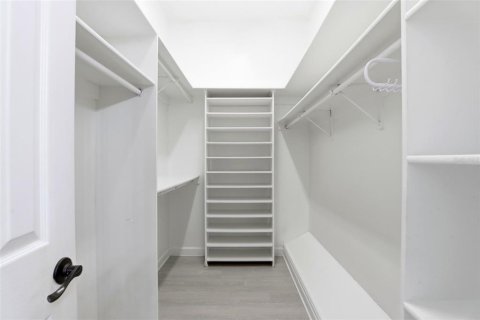 Villa ou maison à vendre à Orlando, Floride: 4 chambres, 241.17 m2 № 2319056 - photo 23