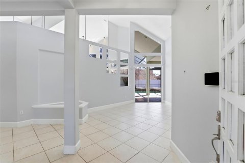 Villa ou maison à vendre à Orlando, Floride: 4 chambres, 241.17 m2 № 2319056 - photo 5