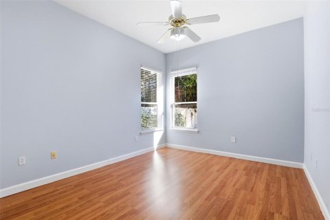 Villa ou maison à vendre à Orlando, Floride: 4 chambres, 241.17 m2 № 2319056 - photo 30