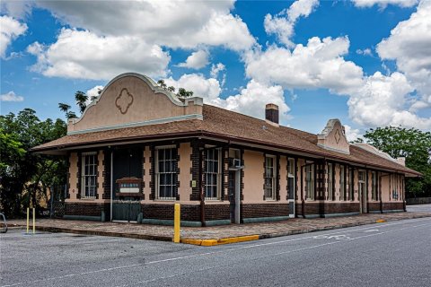 Propiedad comercial en venta en Haines City, Florida, 182.09 m2 № 1916801 - foto 14