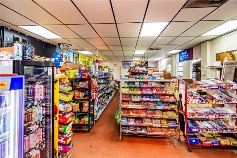 Propiedad comercial en venta en Haines City, Florida, 182.09 m2 № 1916801 - foto 5