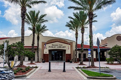 Propiedad comercial en venta en Haines City, Florida, 182.09 m2 № 1916801 - foto 13