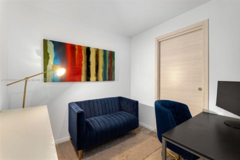 Condo in Miami, Florida, 2 bedrooms  № 1693142 - photo 19
