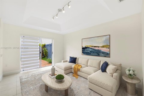 Touwnhouse à louer à Miami, Floride: 4 chambres, 161.93 m2 № 1998587 - photo 8