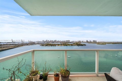 Купить кондоминиум в Майами-Бич, Флорида 2 спальни, 116.87м2, № 2012688 - фото 10