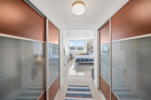 Купить кондоминиум в Майами-Бич, Флорида 2 спальни, 116.87м2, № 2012688 - фото 6