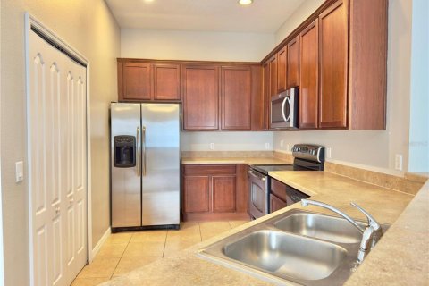Condominio en venta en Orlando, Florida, 2 dormitorios, 121.24 m2 № 1831327 - foto 2