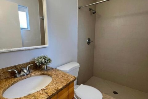 House in Boca Raton, Florida 3 bedrooms, 85.38 sq.m. № 1942298 - photo 7
