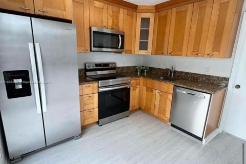 House in Boca Raton, Florida 3 bedrooms, 85.38 sq.m. № 1942298 - photo 5