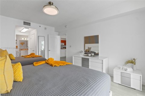 Condo in Miami, Florida, 1 bedroom  № 1981745 - photo 28