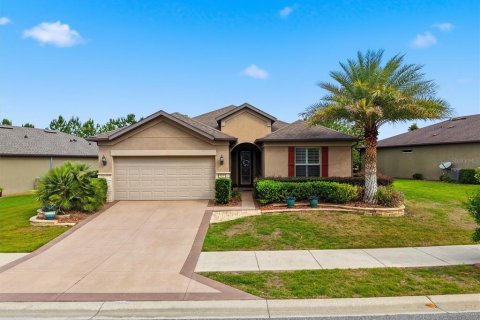 House in Ocala, Florida 2 bedrooms, 173.82 sq.m. № 2112384 - photo 2