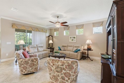 House in Ocala, Florida 2 bedrooms, 173.82 sq.m. № 2112384 - photo 11