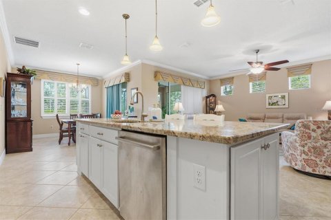 House in Ocala, Florida 2 bedrooms, 173.82 sq.m. № 2112384 - photo 19