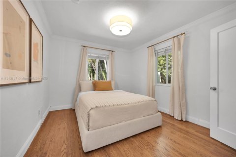 Casa en venta en Miami Beach, Florida, 3 dormitorios, 174.38 m2 № 1968490 - foto 25