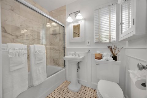 Casa en venta en Miami Beach, Florida, 3 dormitorios, 174.38 m2 № 1968490 - foto 28