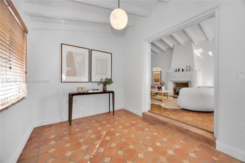 Casa en venta en Miami Beach, Florida, 3 dormitorios, 174.38 m2 № 1968490 - foto 6