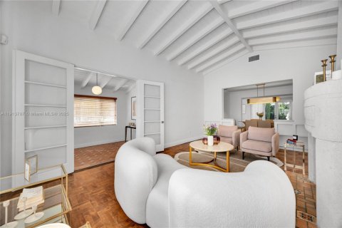 Casa en venta en Miami Beach, Florida, 3 dormitorios, 174.38 m2 № 1968490 - foto 10