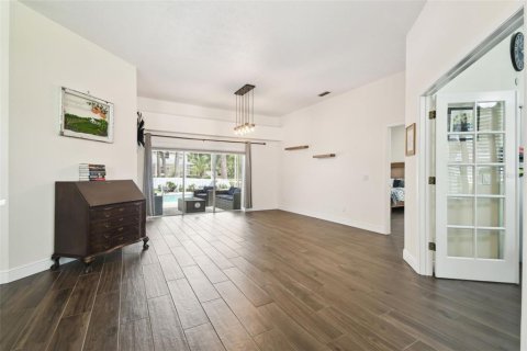House in Plant City, Florida 5 bedrooms, 244.98 sq.m. № 1831343 - photo 7