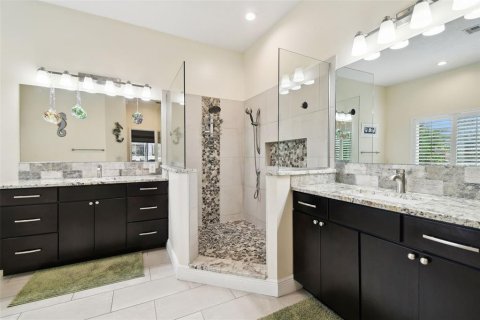 House in Plant City, Florida 5 bedrooms, 244.98 sq.m. № 1831343 - photo 26