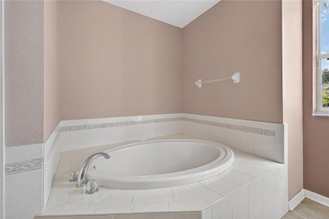 House in Wesley Chapel, Florida 4 bedrooms, 269.04 sq.m. № 1783135 - photo 29