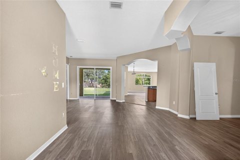 House in Wesley Chapel, Florida 4 bedrooms, 269.04 sq.m. № 1783135 - photo 17