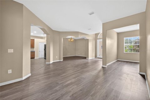 House in Wesley Chapel, Florida 4 bedrooms, 269.04 sq.m. № 1783135 - photo 18