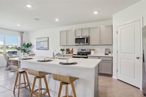 Casa en venta en Dade City, Florida, 4 dormitorios, 187.66 m2 № 1919892 - foto 11
