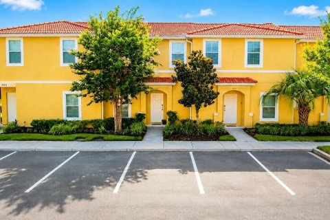 Touwnhouse à vendre à Kissimmee, Floride: 2 chambres, 107.86 m2 № 2197371 - photo 2