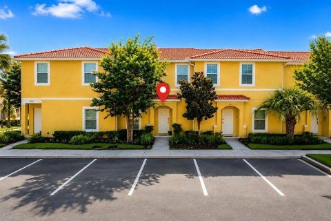 Touwnhouse à vendre à Kissimmee, Floride: 2 chambres, 107.86 m2 № 2197371 - photo 3