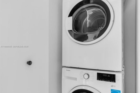 Купить кондоминиум в Майами, Флорида № 2052135 - фото 13