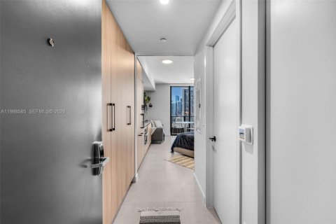 Купить кондоминиум в Майами, Флорида № 2052135 - фото 2