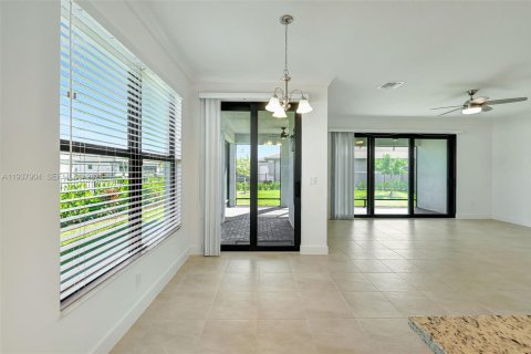 Снять в аренду виллу или дом в Порт-Сент-Луси, Флорида 3 спальни, 218.51м2, № 2003905 - фото 12