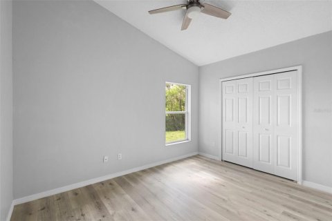 House in Kissimmee, Florida 4 bedrooms, 181.81 sq.m. № 1725252 - photo 14