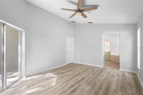 House in Kissimmee, Florida 4 bedrooms, 181.81 sq.m. № 1725252 - photo 12