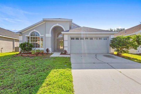 House in Kissimmee, Florida 4 bedrooms, 181.81 sq.m. № 1725252 - photo 1