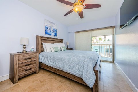Townhouse in Clearwater, Florida 4 bedrooms, 157.93 sq.m. № 1566668 - photo 23