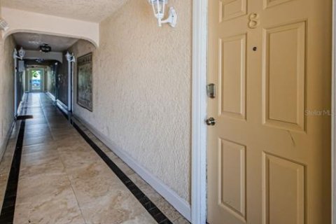 Townhouse in Clearwater, Florida 4 bedrooms, 157.93 sq.m. № 1566668 - photo 8