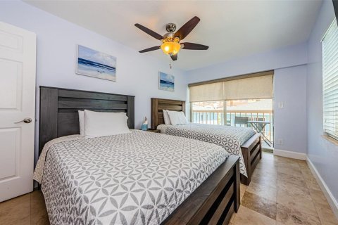 Townhouse in Clearwater, Florida 4 bedrooms, 157.93 sq.m. № 1566668 - photo 28