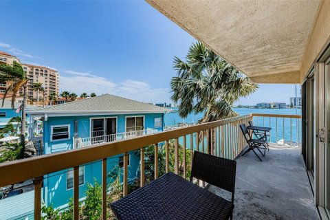 Townhouse in Clearwater, Florida 4 bedrooms, 157.93 sq.m. № 1566668 - photo 24