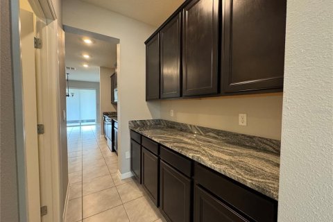 House in Riverview, Florida 4 bedrooms, 312.34 sq.m. № 1747465 - photo 9