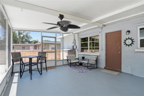 Villa ou maison à vendre à Sarasota, Floride: 2 chambres, 92.9 m2 № 2231724 - photo 18