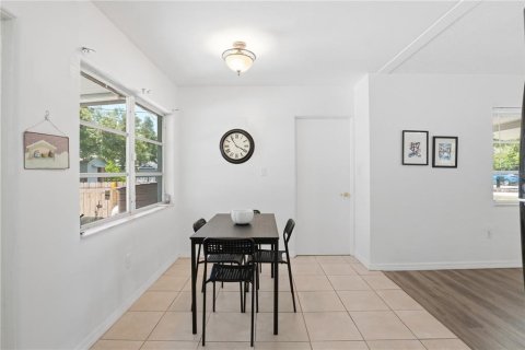 Villa ou maison à vendre à Sarasota, Floride: 2 chambres, 92.9 m2 № 2231724 - photo 10