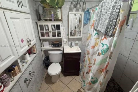 Commercial property in Hollywood, Florida 142.88 sq.m. № 1922654 - photo 23