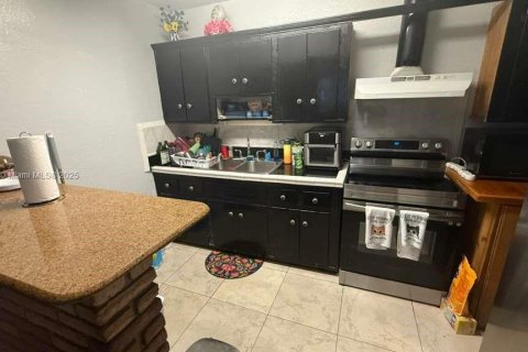 Commercial property in Hollywood, Florida 142.88 sq.m. № 1922654 - photo 26