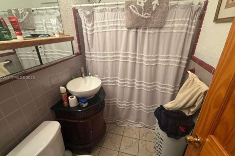 Commercial property in Hollywood, Florida 142.88 sq.m. № 1922654 - photo 21