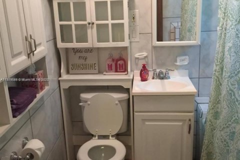 Immobilier commercial à vendre à Hollywood, Floride: 142.88 m2 № 1922654 - photo 8