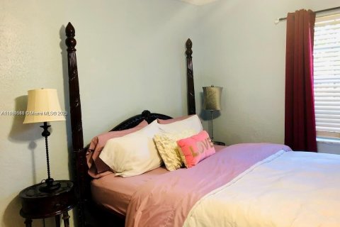 Immobilier commercial à vendre à Hollywood, Floride: 142.88 m2 № 1922654 - photo 9