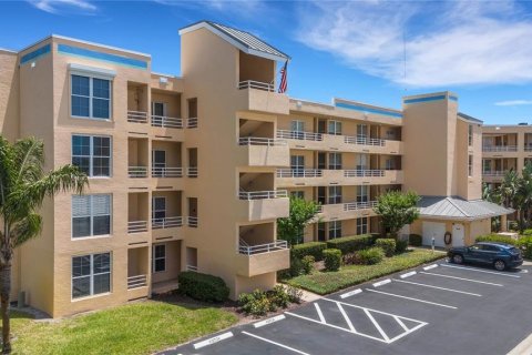 Condo in Bradenton, Florida, 2 bedrooms № 2092548 - photo 2